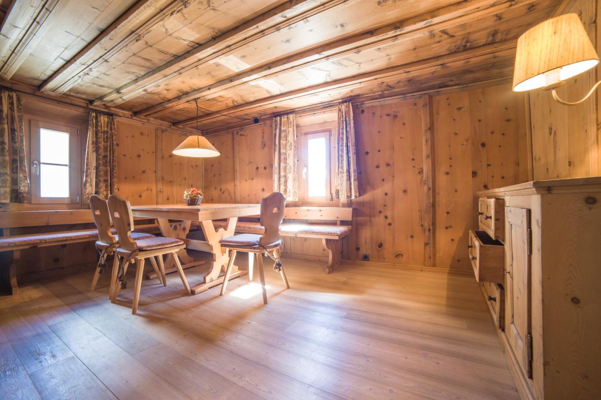 Chesa Michel Appartement Bever Kamer foto