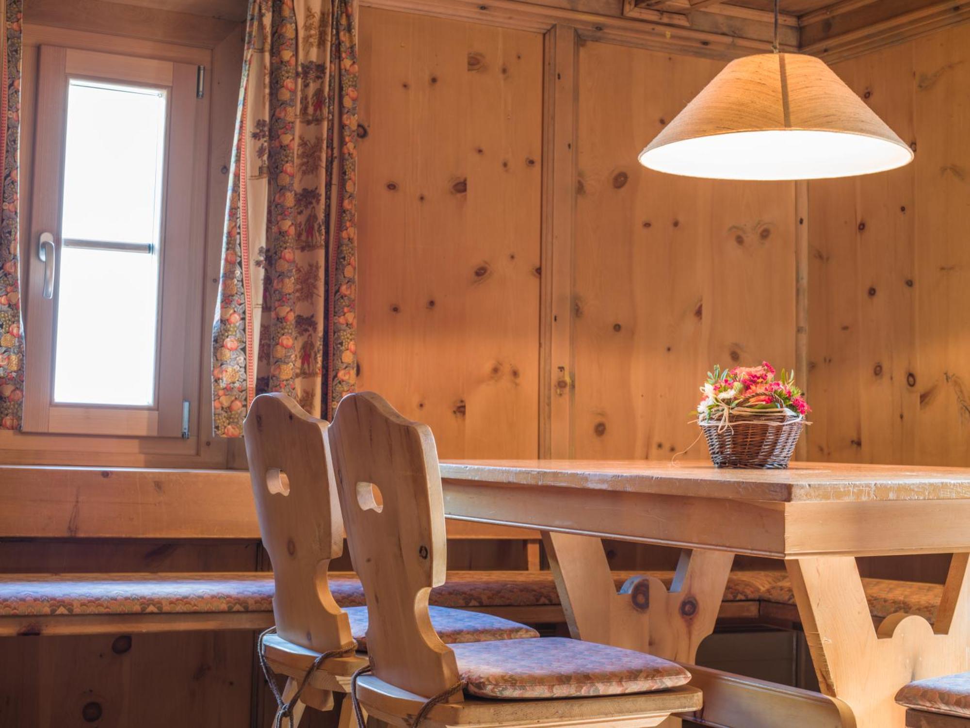 Chesa Michel Appartement Bever Buitenkant foto