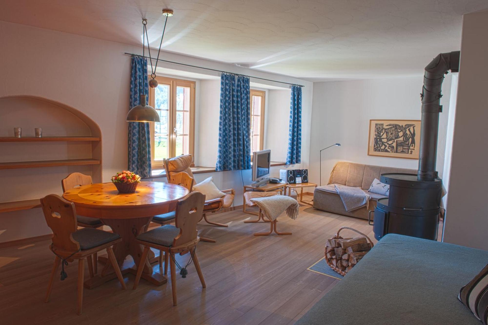 Chesa Michel Appartement Bever Buitenkant foto