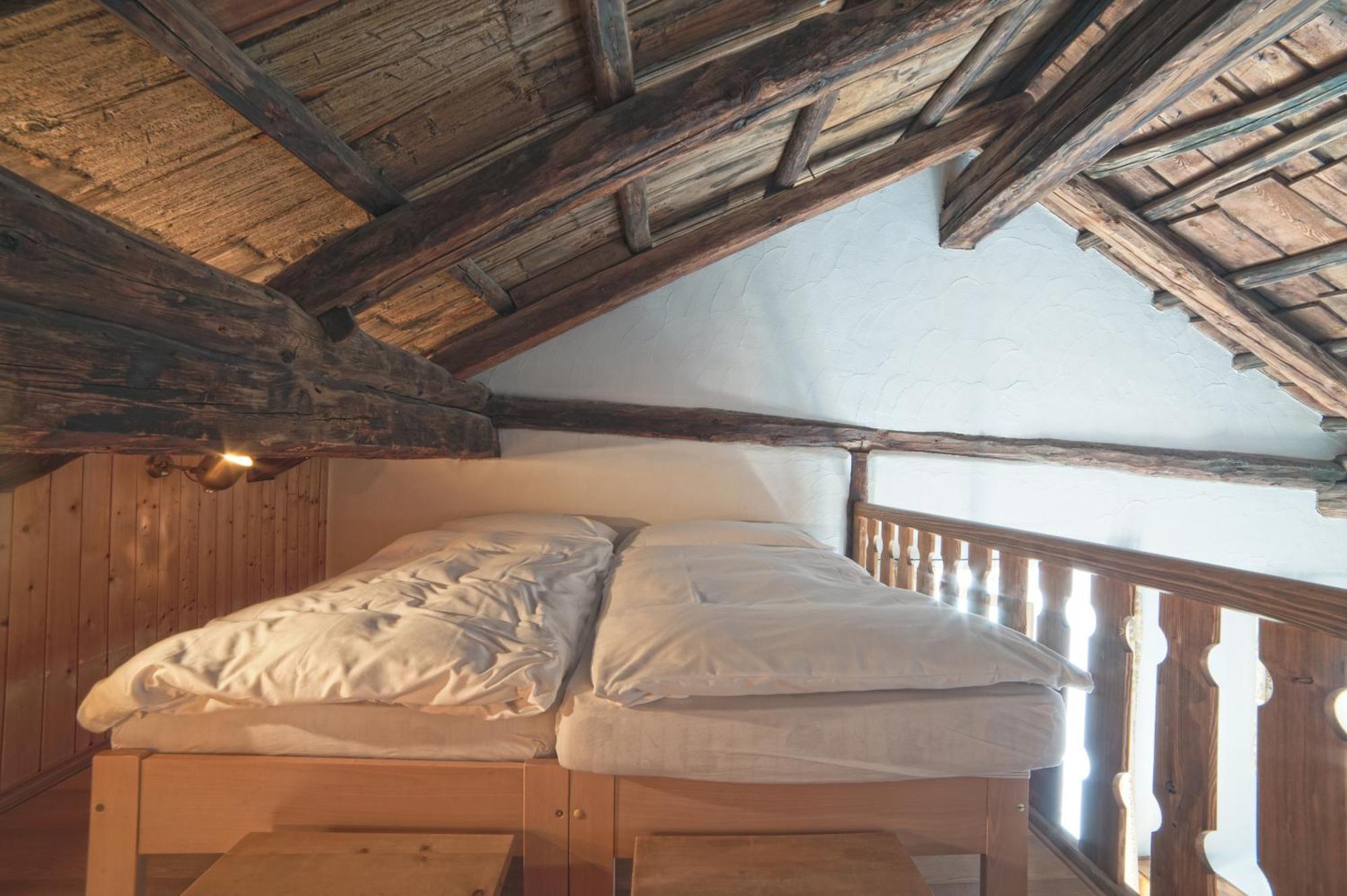 Chesa Michel Appartement Bever Buitenkant foto