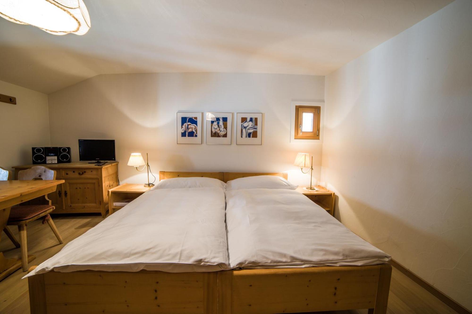 Chesa Michel Appartement Bever Buitenkant foto