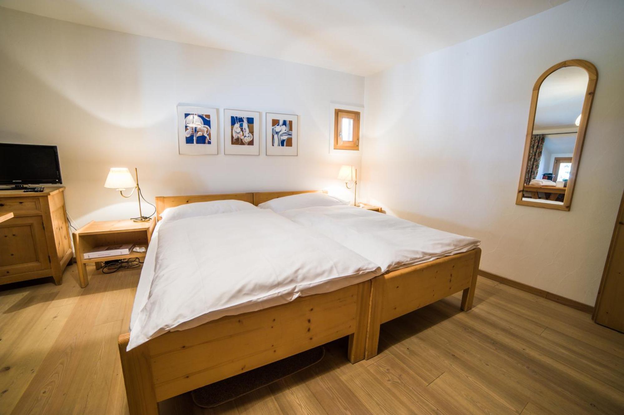 Chesa Michel Appartement Bever Buitenkant foto