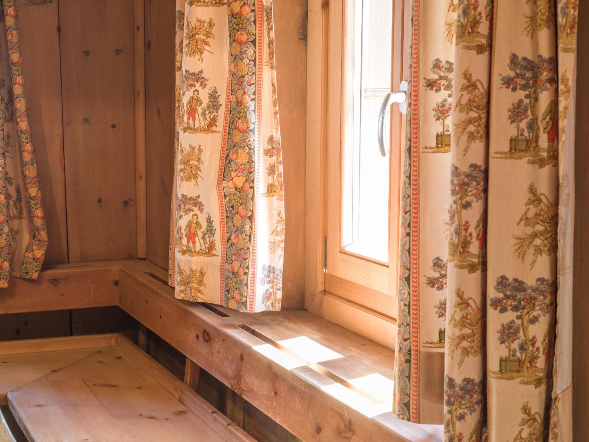 Chesa Michel Appartement Bever Buitenkant foto